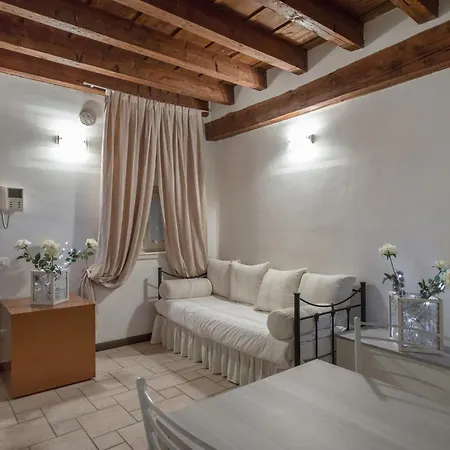 San Bernardino 8 - Immobili E Soluzioni Rent Διαμέρισμα