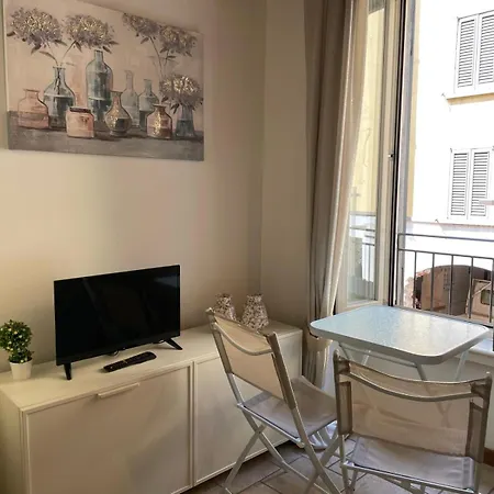 San Bernardino 8 - Immobili E Soluzioni Rent Διαμέρισμα